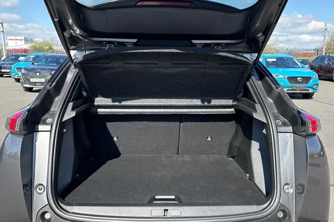 BT70FZW PEUGEOT 2008 1.2 PureTech 130 Allure Premium 5dr EAT8 Thumbnail #8