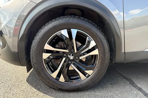 BT70FZW PEUGEOT 2008 1.2 PureTech 130 Allure Premium 5dr EAT8 Thumbnail #13