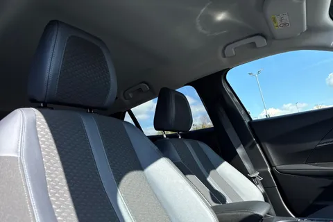 BT70FZW PEUGEOT 2008 1.2 PureTech 130 Allure Premium 5dr EAT8 Thumbnail #25