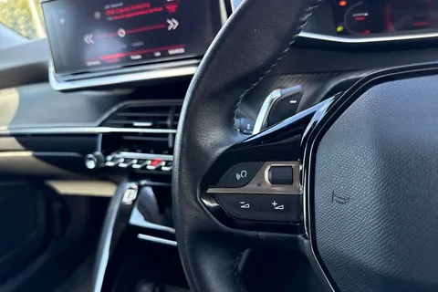 BT70FZW PEUGEOT 2008 1.2 PureTech 130 Allure Premium 5dr EAT8 Thumbnail #38