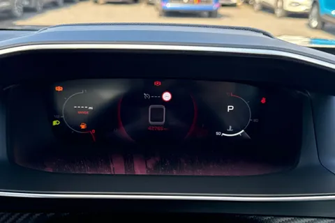 BT70FZW PEUGEOT 2008 1.2 PureTech 130 Allure Premium 5dr EAT8 Thumbnail #42