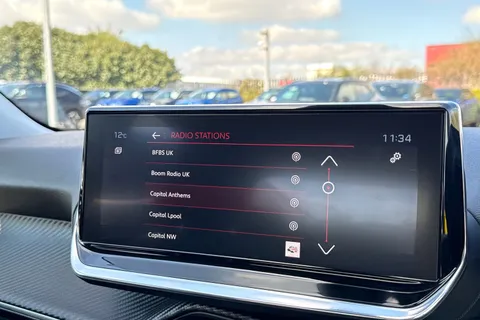 BT70FZW PEUGEOT 2008 1.2 PureTech 130 Allure Premium 5dr EAT8 Thumbnail #45