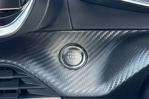 BT70FZW PEUGEOT 2008 1.2 PureTech 130 Allure Premium 5dr EAT8 Thumbnail #55