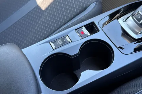 BT70FZW PEUGEOT 2008 1.2 PureTech 130 Allure Premium 5dr EAT8 Thumbnail #59