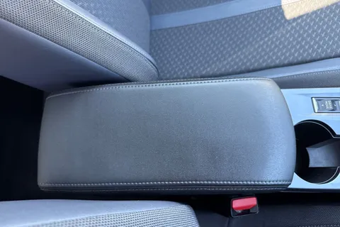 BT70FZW PEUGEOT 2008 1.2 PureTech 130 Allure Premium 5dr EAT8 Thumbnail #60