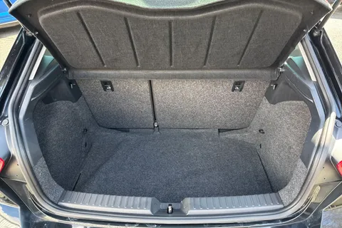 FR19XLZ SEAT Ibiza 1.0 MPI FR Euro 6 (s/s) 5dr GPF Thumbnail #7