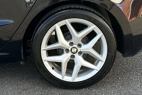 FR19XLZ SEAT Ibiza 1.0 MPI FR Euro 6 (s/s) 5dr GPF Thumbnail #12