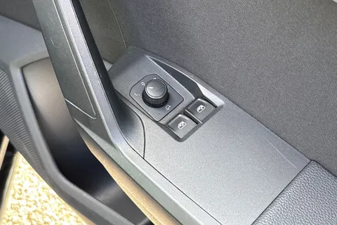 FR19XLZ SEAT Ibiza 1.0 MPI FR Euro 6 (s/s) 5dr GPF Thumbnail #21