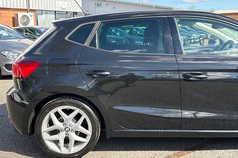 FR19XLZ SEAT Ibiza 1.0 MPI FR Euro 6 (s/s) 5dr GPF Thumbnail #28