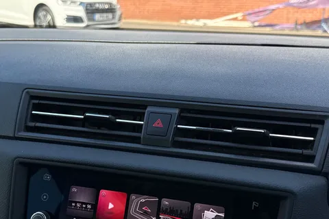 FR19XLZ SEAT Ibiza 1.0 MPI FR Euro 6 (s/s) 5dr GPF Thumbnail #39