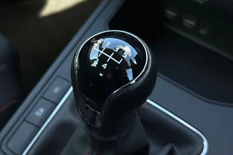 FR19XLZ SEAT Ibiza 1.0 MPI FR Euro 6 (s/s) 5dr GPF Thumbnail #40