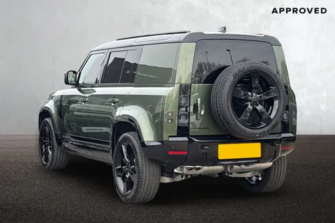 DN26HFR Land Rover Defender 110 3.0 D250 MHEV X-Dynamic HSE Hard Top SUV 5dr Diesel Auto 4WD MWB Euro 6 (s/s) (249 ps) Thumbnail #3