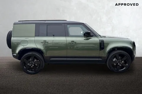 DN26HFR Land Rover Defender 110 3.0 D250 MHEV X-Dynamic HSE Hard Top SUV 5dr Diesel Auto 4WD MWB Euro 6 (s/s) (249 ps) Thumbnail #6