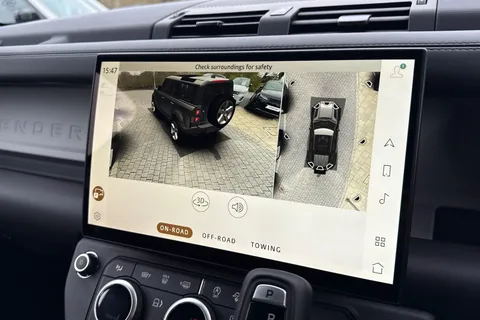 DN26HFR Land Rover Defender 110 3.0 D250 MHEV X-Dynamic HSE Hard Top SUV 5dr Diesel Auto 4WD MWB Euro 6 (s/s) (249 ps) Thumbnail #13