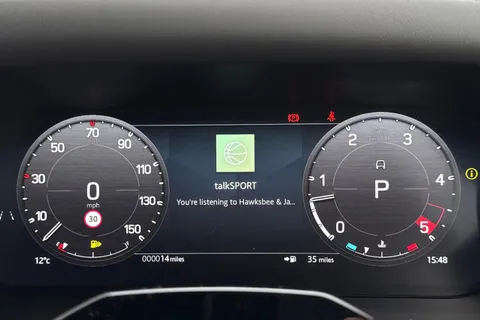 DN26HFR Land Rover Defender 110 3.0 D250 MHEV X-Dynamic HSE Hard Top SUV 5dr Diesel Auto 4WD MWB Euro 6 (s/s) (249 ps) Thumbnail #17