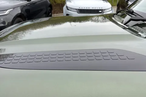 DN26HFR Land Rover Defender 110 3.0 D250 MHEV X-Dynamic HSE Hard Top SUV 5dr Diesel Auto 4WD MWB Euro 6 (s/s) (249 ps) Thumbnail #29