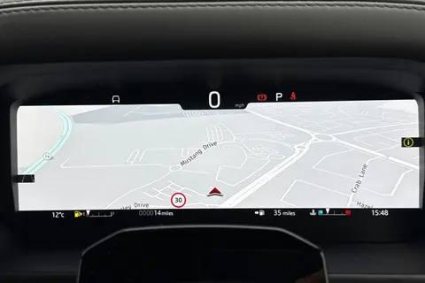 DN26HFR Land Rover Defender 110 3.0 D250 MHEV X-Dynamic HSE Hard Top SUV 5dr Diesel Auto 4WD MWB Euro 6 (s/s) (249 ps) Thumbnail #46