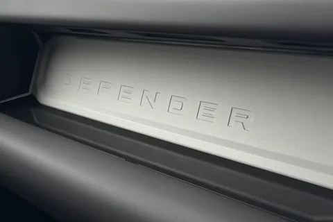 DN26HFR Land Rover Defender 110 3.0 D250 MHEV X-Dynamic HSE Hard Top SUV 5dr Diesel Auto 4WD MWB Euro 6 (s/s) (249 ps) Thumbnail #47