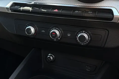 DW23FWN Audi Q2 Sport 30 TFSI  110 PS 6-speed Thumbnail #23