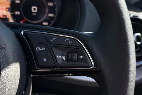 DW23FWN Audi Q2 Sport 30 TFSI  110 PS 6-speed Thumbnail #36