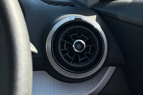 DW23FWN Audi Q2 Sport 30 TFSI  110 PS 6-speed Thumbnail #38