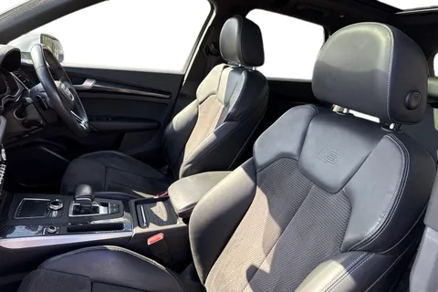 LP19HGZ Audi Q5 2.0 TDI 40 S line S Tronic quattro Euro 6 (s/s) 5dr Thumbnail #17