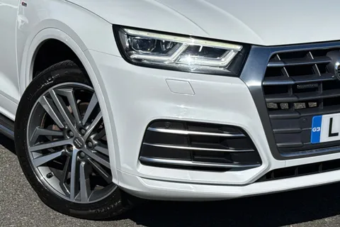 LP19HGZ Audi Q5 2.0 TDI 40 S line S Tronic quattro Euro 6 (s/s) 5dr Thumbnail #26