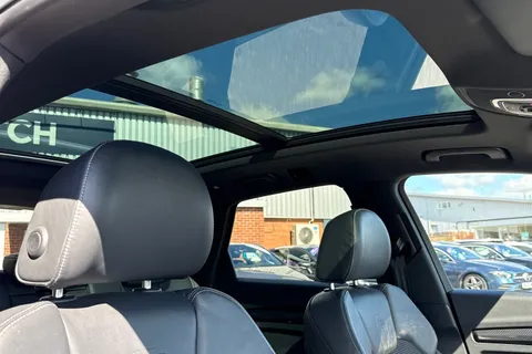 LP19HGZ Audi Q5 2.0 TDI 40 S line S Tronic quattro Euro 6 (s/s) 5dr Thumbnail #33