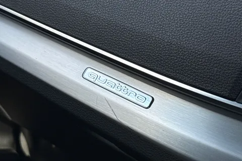 LP19HGZ Audi Q5 2.0 TDI 40 S line S Tronic quattro Euro 6 (s/s) 5dr Thumbnail #45