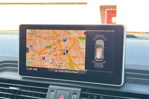 LP19HGZ Audi Q5 2.0 TDI 40 S line S Tronic quattro Euro 6 (s/s) 5dr Thumbnail #48