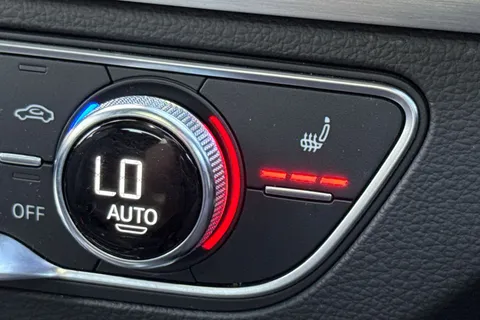 LP19HGZ Audi Q5 2.0 TDI 40 S line S Tronic quattro Euro 6 (s/s) 5dr Thumbnail #49