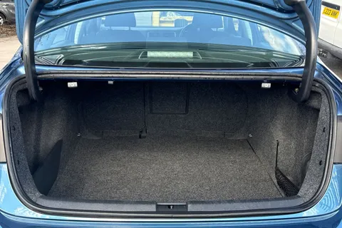 7 of 39 for Volkswagen Jetta 2.0 TDI BlueMotion Tech SE Euro 6 (s/s) 4dr