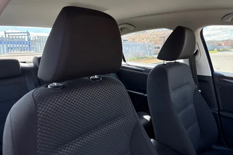 24 of 39 for Volkswagen Jetta 2.0 TDI BlueMotion Tech SE Euro 6 (s/s) 4dr