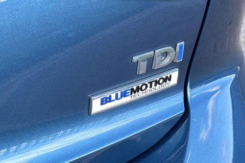 28 of 39 for Volkswagen Jetta 2.0 TDI BlueMotion Tech SE Euro 6 (s/s) 4dr