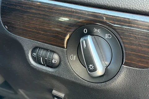 31 of 39 for Volkswagen Jetta 2.0 TDI BlueMotion Tech SE Euro 6 (s/s) 4dr