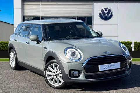 MK18YJV Mini Clubman 1.5 Cooper Auto Euro 6 (s/s) 6dr Thumbnail #2