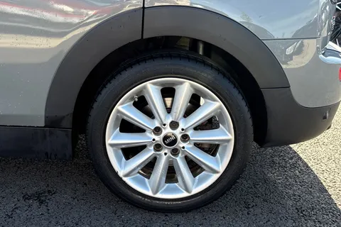 MK18YJV Mini Clubman 1.5 Cooper Auto Euro 6 (s/s) 6dr Thumbnail #10