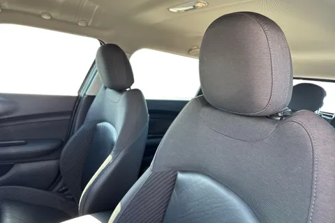 MK18YJV Mini Clubman 1.5 Cooper Auto Euro 6 (s/s) 6dr Thumbnail #16