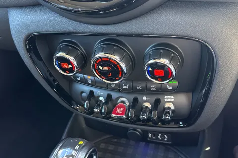 MK18YJV Mini Clubman 1.5 Cooper Auto Euro 6 (s/s) 6dr Thumbnail #22