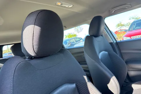 MK18YJV Mini Clubman 1.5 Cooper Auto Euro 6 (s/s) 6dr Thumbnail #24