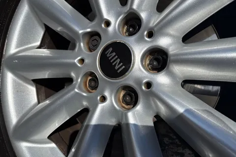 MK18YJV Mini Clubman 1.5 Cooper Auto Euro 6 (s/s) 6dr Thumbnail #26