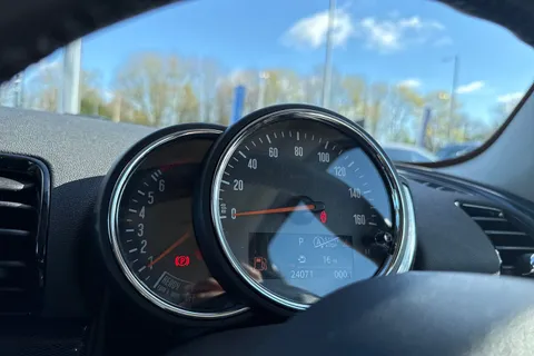 MK18YJV Mini Clubman 1.5 Cooper Auto Euro 6 (s/s) 6dr Thumbnail #35