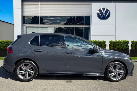 DE74ZWC Volkswagen Golf 1.5 TSI 150 R-Line 5dr Thumbnail #3