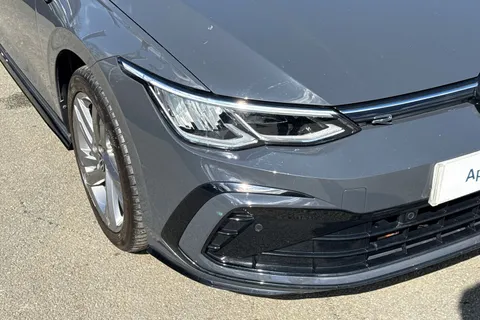 DE74ZWC Volkswagen Golf 1.5 TSI 150 R-Line 5dr Thumbnail #9