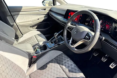 DE74ZWC Volkswagen Golf 1.5 TSI 150 R-Line 5dr Thumbnail #14