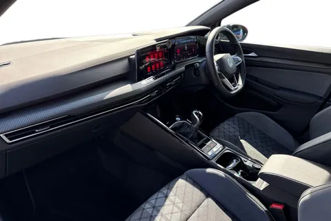 DE74ZWC Volkswagen Golf 1.5 TSI 150 R-Line 5dr Thumbnail #15