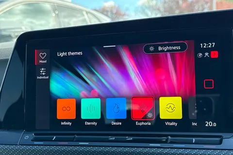 DE74ZWC Volkswagen Golf 1.5 TSI 150 R-Line 5dr Thumbnail #30