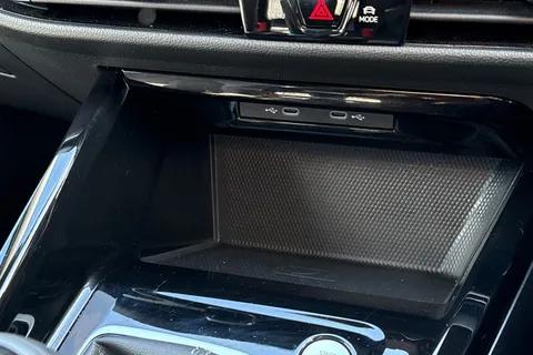 DE74ZWC Volkswagen Golf 1.5 TSI 150 R-Line 5dr Thumbnail #35