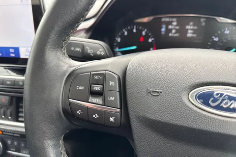 CK69XRO Ford Fiesta 1.0 EcoBoost 140 5dr Thumbnail #37