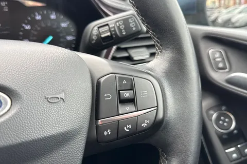 CK69XRO Ford Fiesta 1.0 EcoBoost 140 5dr Thumbnail #38